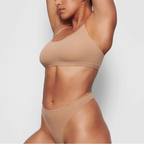 NWT SKIMS Fits Everybody Scoop Bralette Ochre - Picture 2 of 4